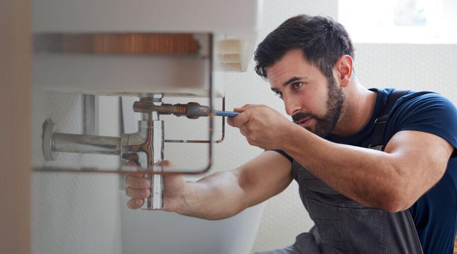 Local tankless water heater installation in Hurst, IL